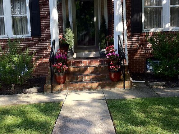 4th image of 207 Reading Ave