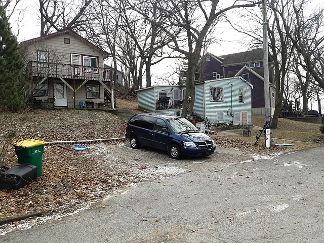 529 Kings Rd photo 1