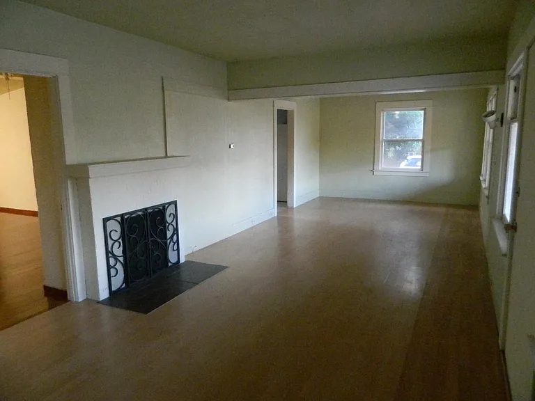 E Vista Way — Photo 1