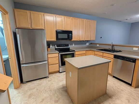 5th image of 286 Tamarack Trl