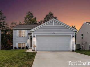 807 Strauss Ct, Greenville, MI 48838