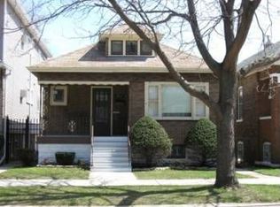 8447 S Phillips Ave, Chicago, IL