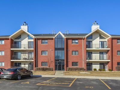 18112 Rita Rd APT 1B, Tinley Park, IL, 60477