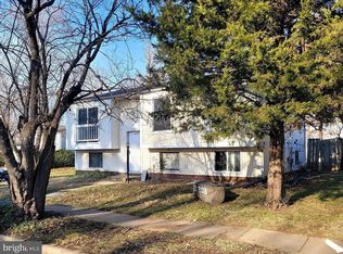 2208 Cocquina Dr, Reston, VA 20191