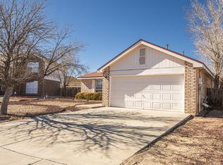 31 Buckbrush Pl, Los Lunas, NM 87031