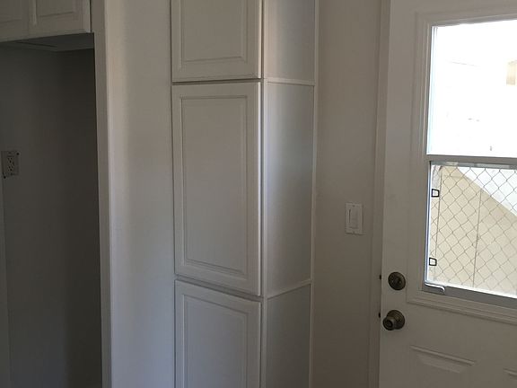 3rd image of 1125 Manzanita St