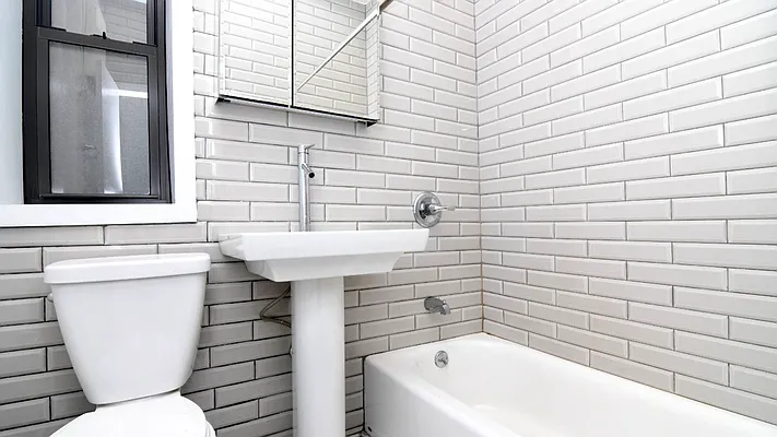 Rented by Nooklyn NYC LLC | media 9