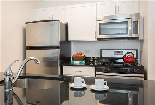 1st image of 185 Montague St #9