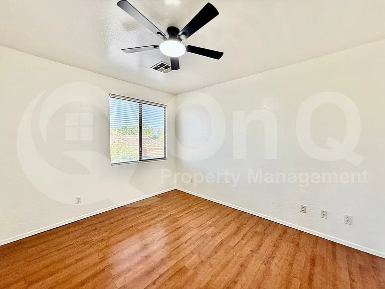 9940 E Medina Ave — Photo 18