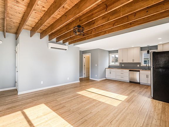 2nd image of 12 New St