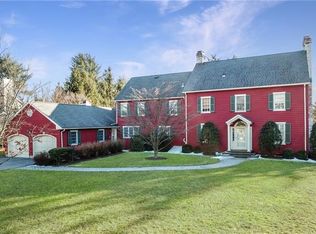 3 Maple Ridge Ct, Scarsdale, NY 10583