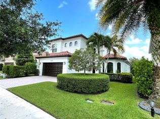 10350 Cameilla St, Pompano Beach, FL 33076