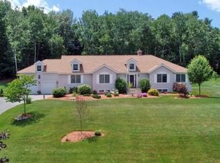 3 Elizabeth Ln, Sterling, MA 01564