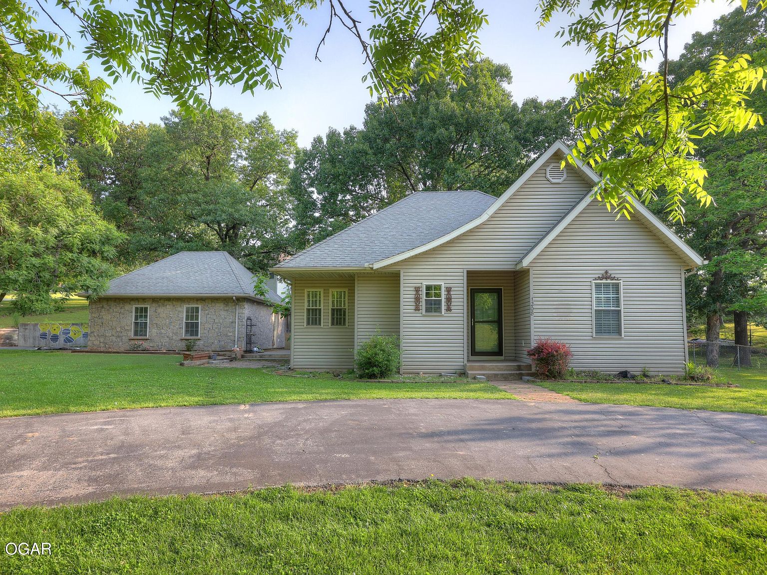 1208 Johnson Dr, Neosho, MO 64850 Zillow