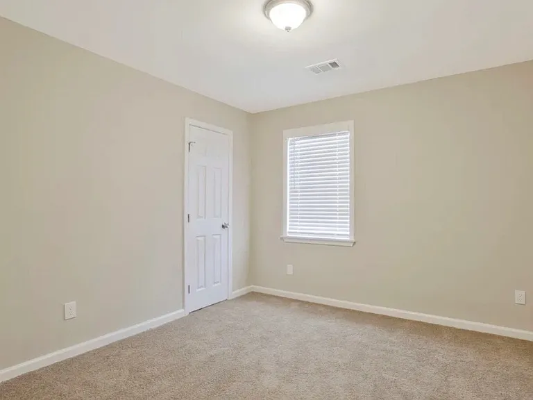 5603 Pennybrook Ct #J4 — Photo 3