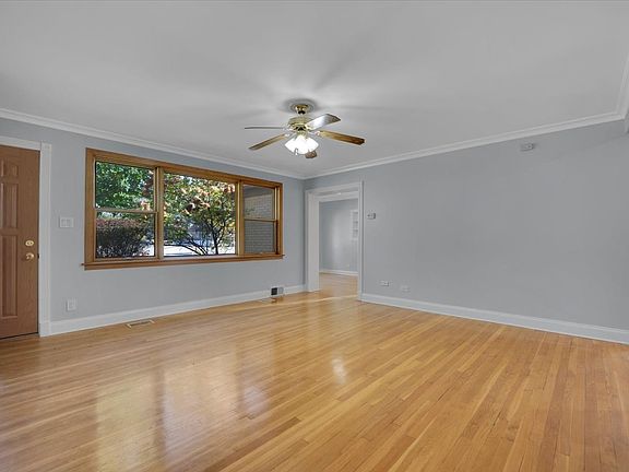 4th image of 8130 Kedvale Ave