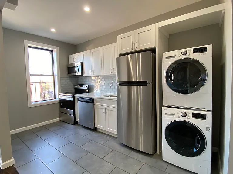 917 Ogden Ave #5AB — Photo 9