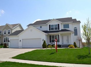 2590 Newcastle Rd, Marion, IA 52302