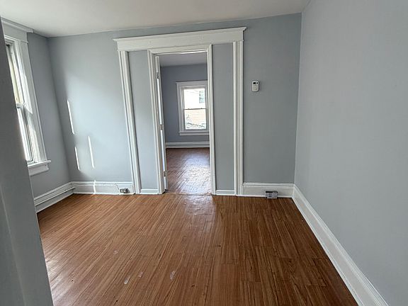 3rd image of 4 Ritters Ln