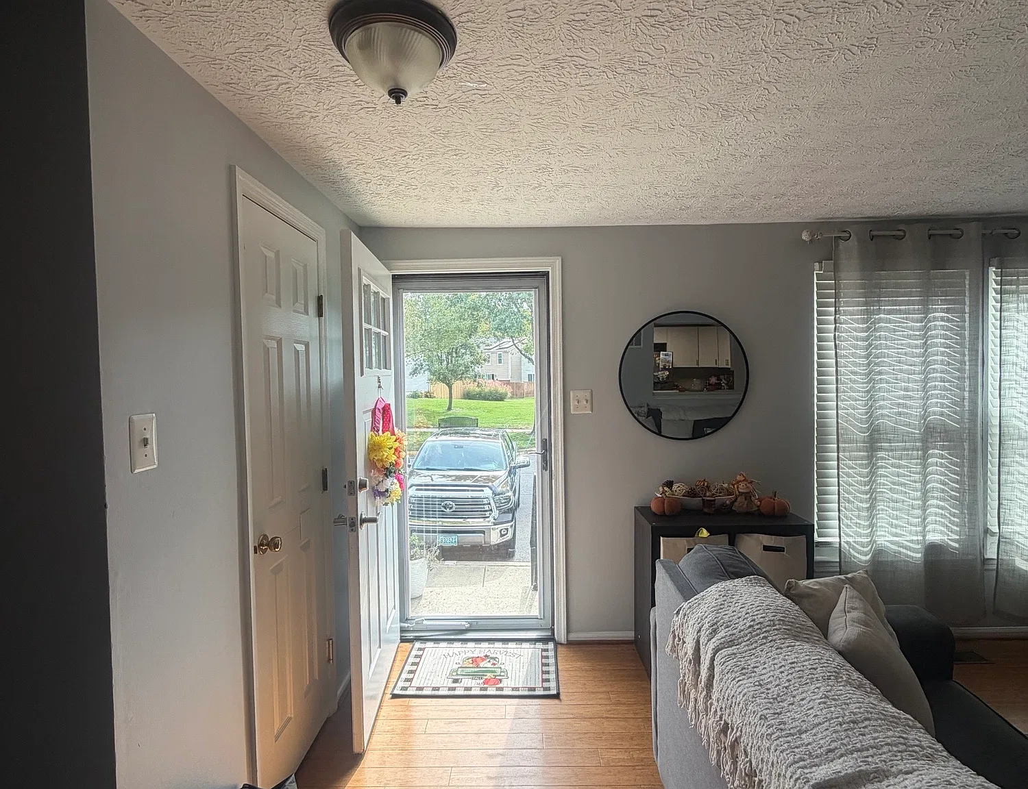 3 bed, 2.5 bath, 1500 sqft, $2,650 — Photo 1