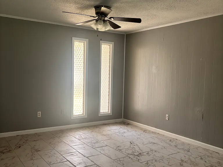 5604 Picadilly Circus St — Photo 10
