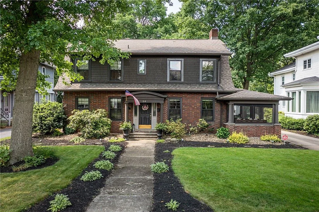 36 Eagle St photo 1