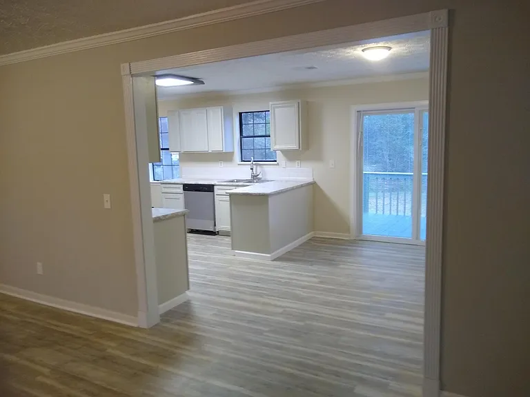 2525 Lake Ct — Photo 6