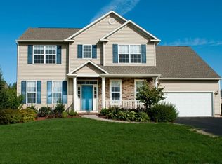 8268 Gabion Way, Liverpool, NY 13090