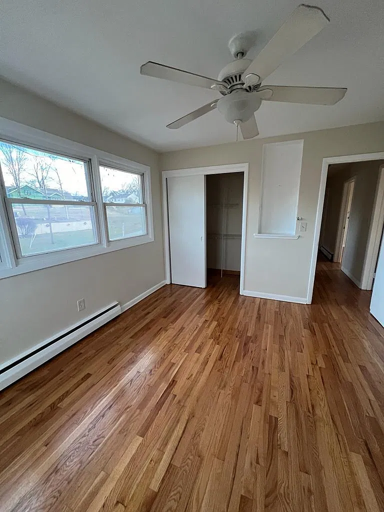 3 bed, 1442 sqft, $3,200 — Photo 4