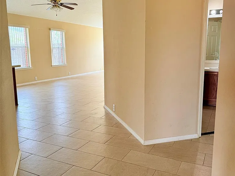 10610 Sugar Place Ct — Photo 16