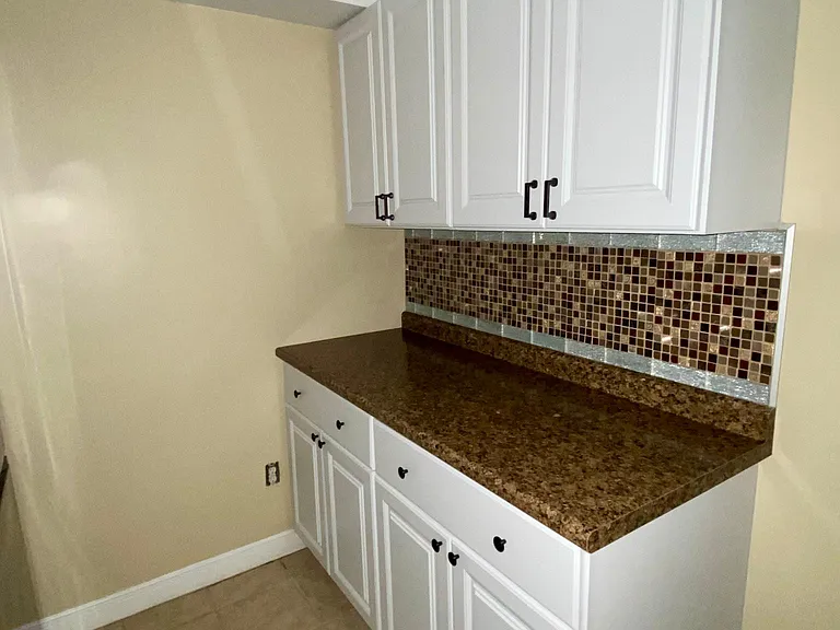 127 W Sycamore St #2 — Photo 5
