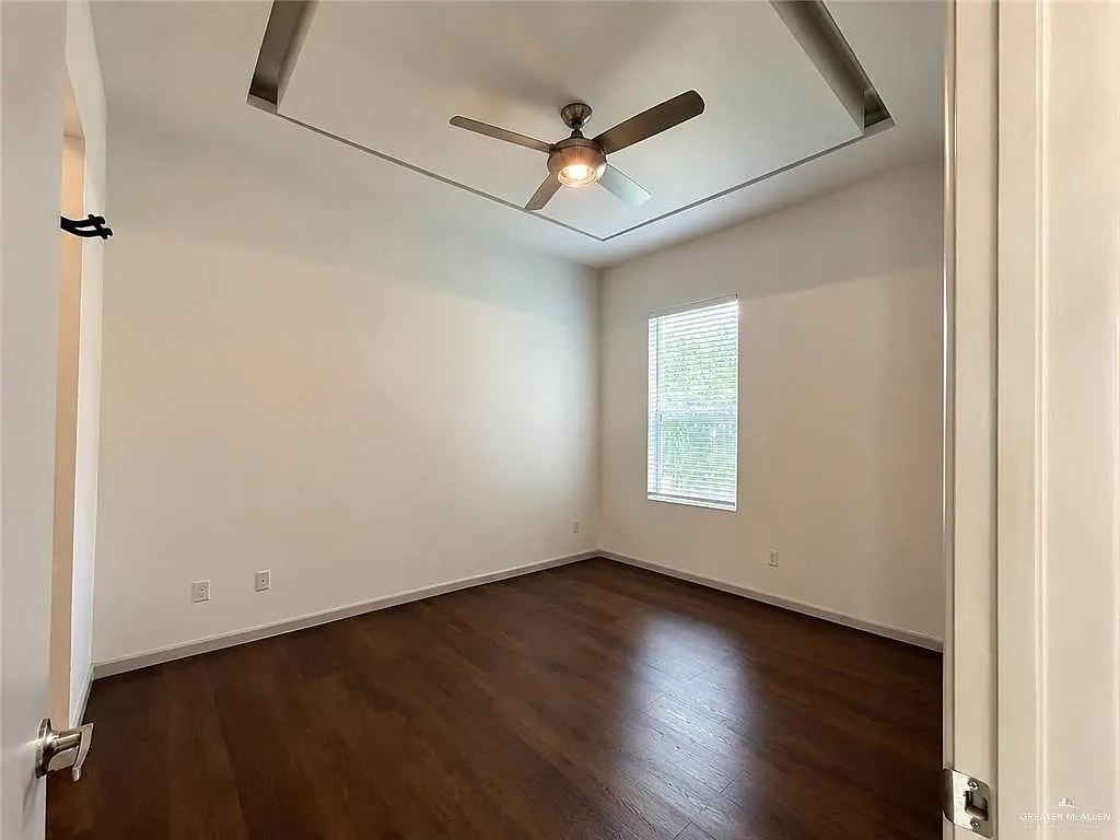 4 bed, 2.5 bath, 2179 sqft, $2,700 — Photo 4