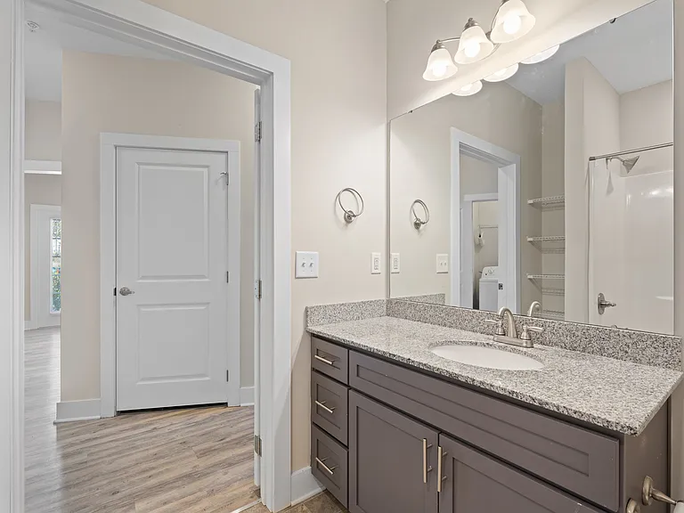 Gateway Apartments — Photo 29