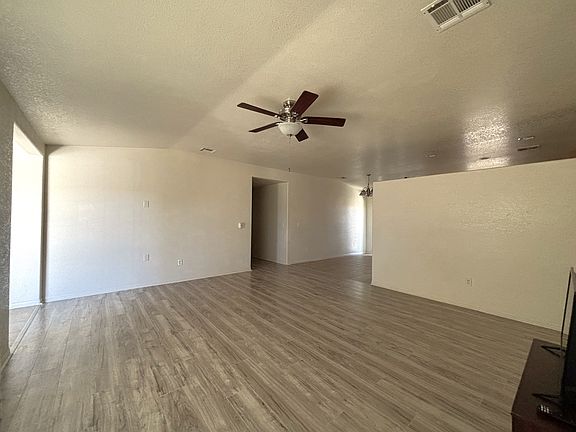 3rd image of 21540 Ives Dr