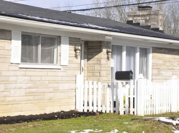 5500 Jeanine Dr, Louisville, KY 40219