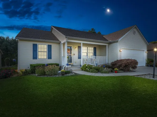 5622 Place Dr, South Bend, IN 46614