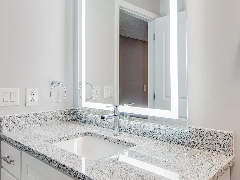 Brighton Valley Apts — Photo 71
