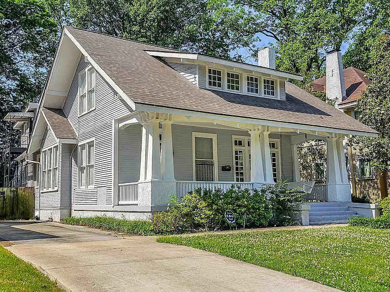 1389 Agnes Pl — Photo 1