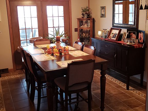 4th image of 16 Hillcrest Dr