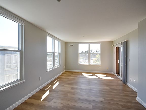 3rd image of 8400 Oceanview Ter APT 308