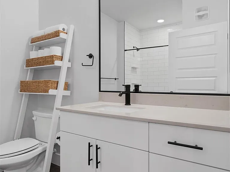3101 Govalle Ave #210 — Photo 13