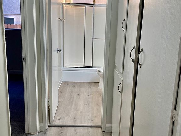4th image of 4411 Ventura Canyon Ave #103