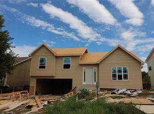 2205 Bateley St, Saint Joseph, MO 64503
