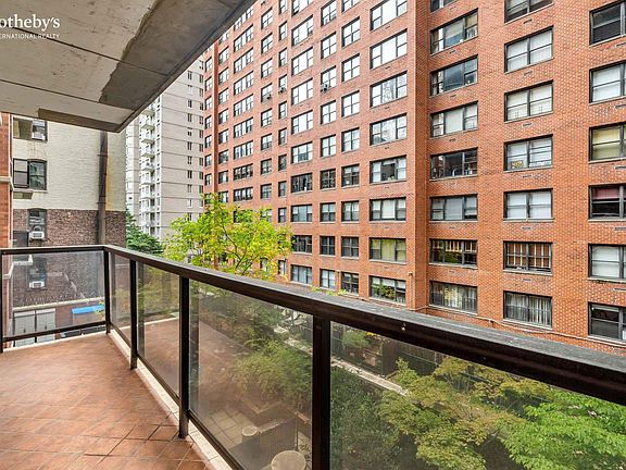 3rd image of 510 E 80th St APT 3A