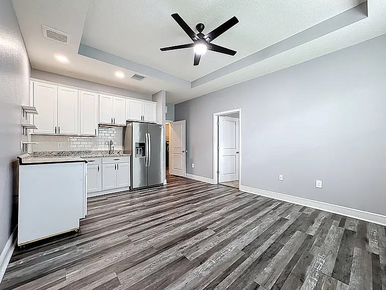 17535 Cantarina Cv — Photo 32