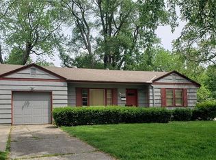 608 SW 15th St, Blue Springs, MO 64015