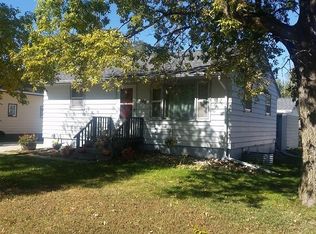 148 N St NW, Wagner, SD 57380