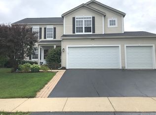 2047 Stephen St, Aurora, IL 60502