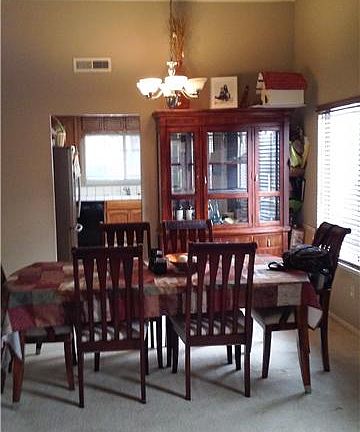 4th image of 2170 Hillcrest Dr