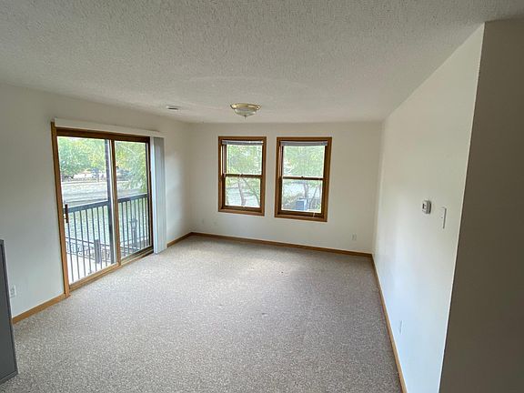 3rd image of 209 Water St S #203